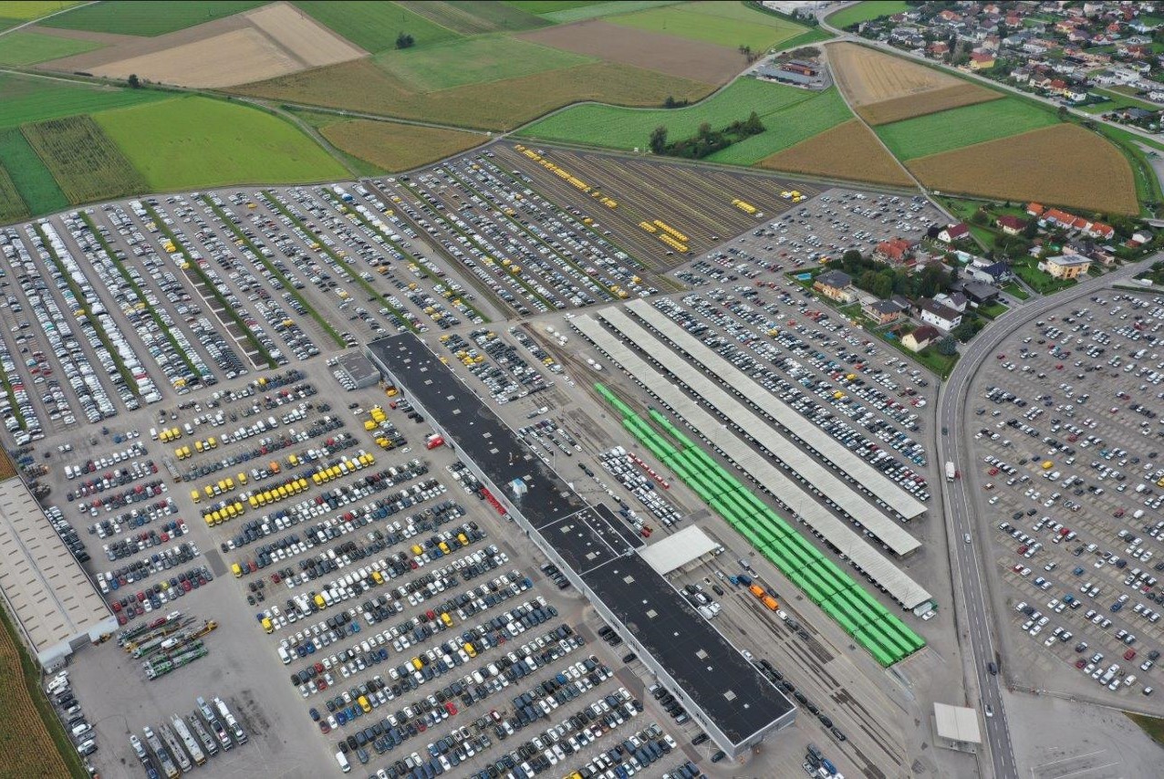 Hödlmayr optimises internal vehicle logistics processes