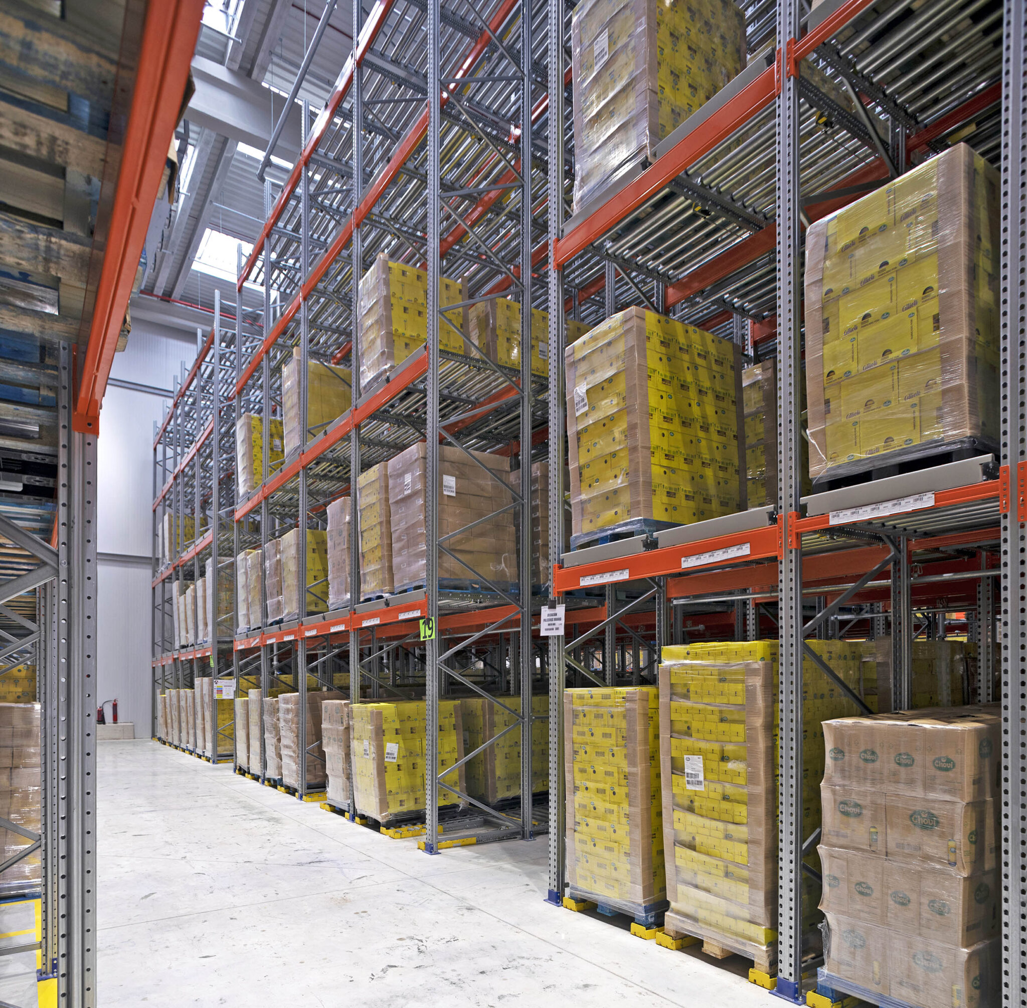 Food Logistics Operator Equips Warehouse
