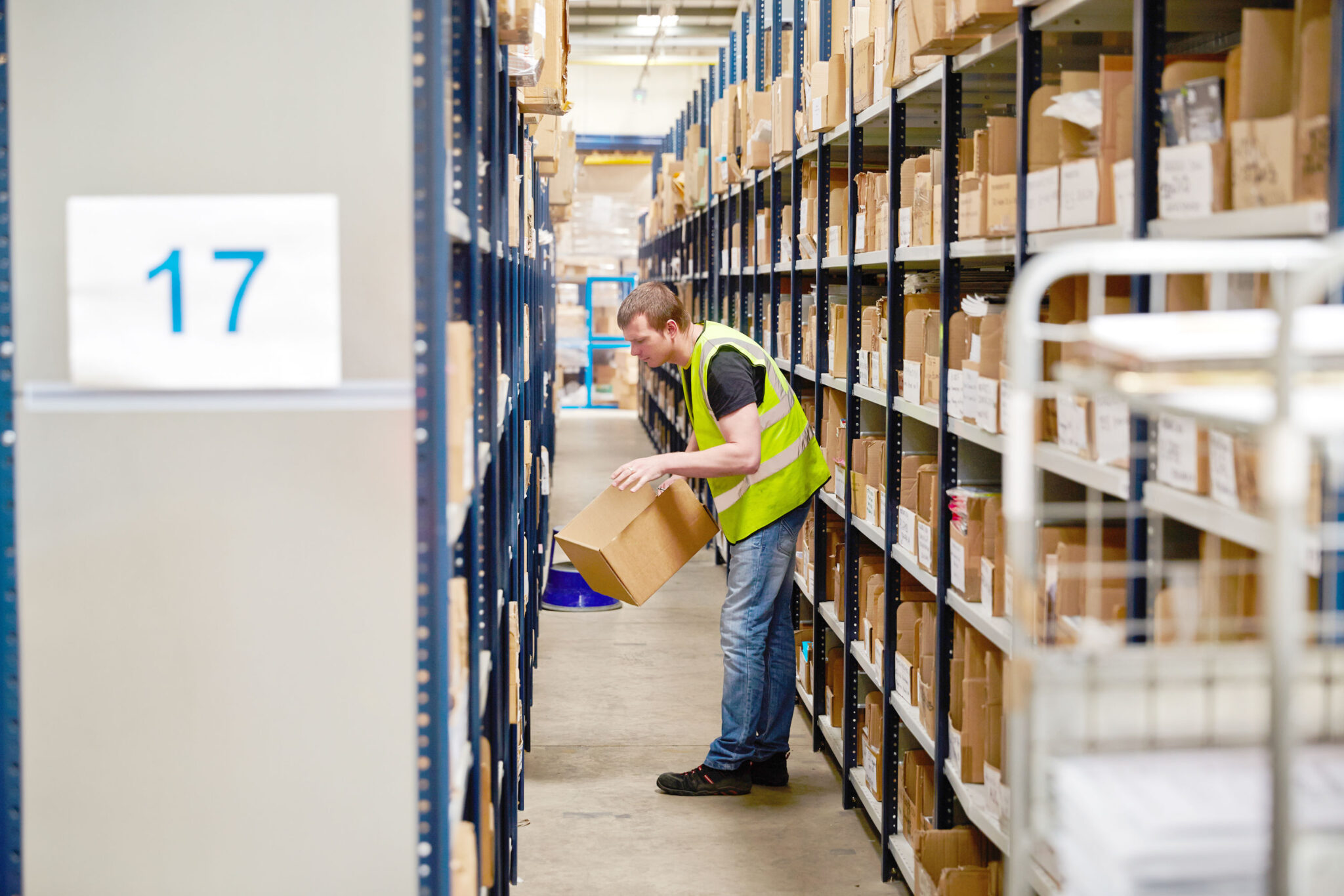 Balancing Customer Expectations & Costs in eCommerce Delivery