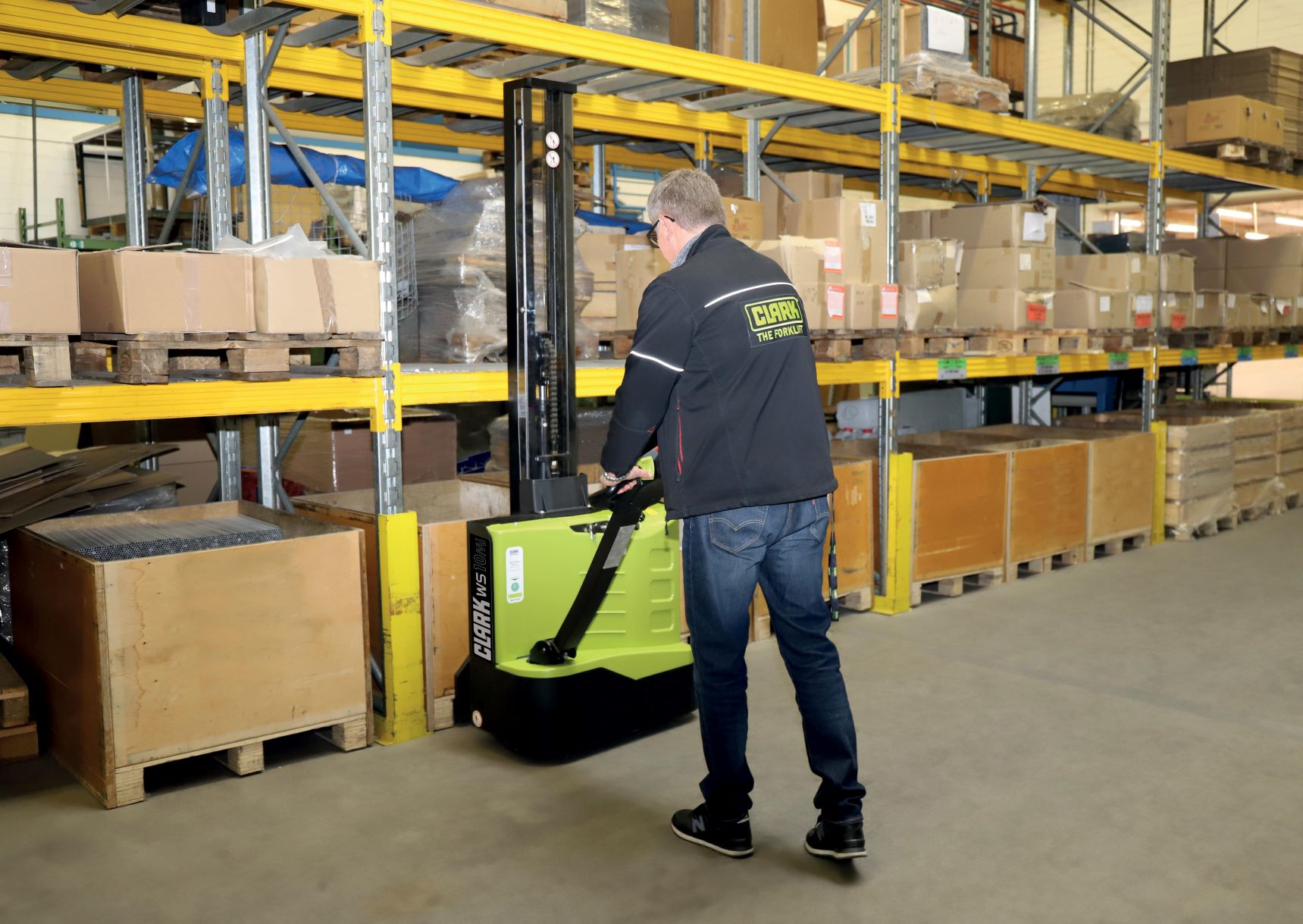 Clark introduces mono-mast high-lift pallet truck