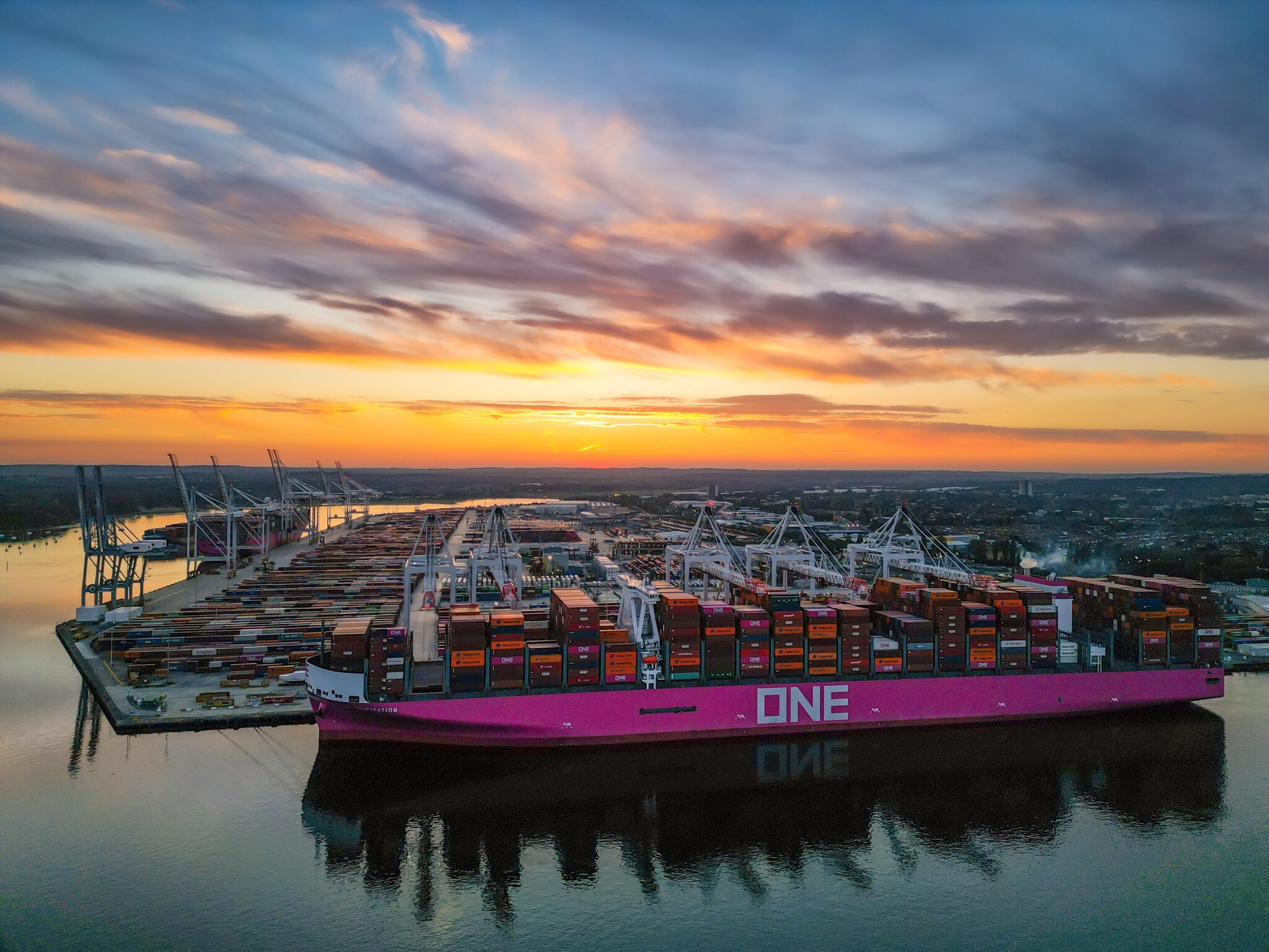 New Quay Cranes for Southampton Port