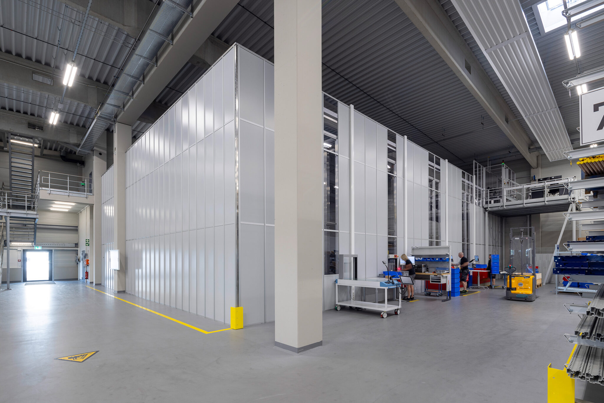 Installation of Systems at Weiss Technik