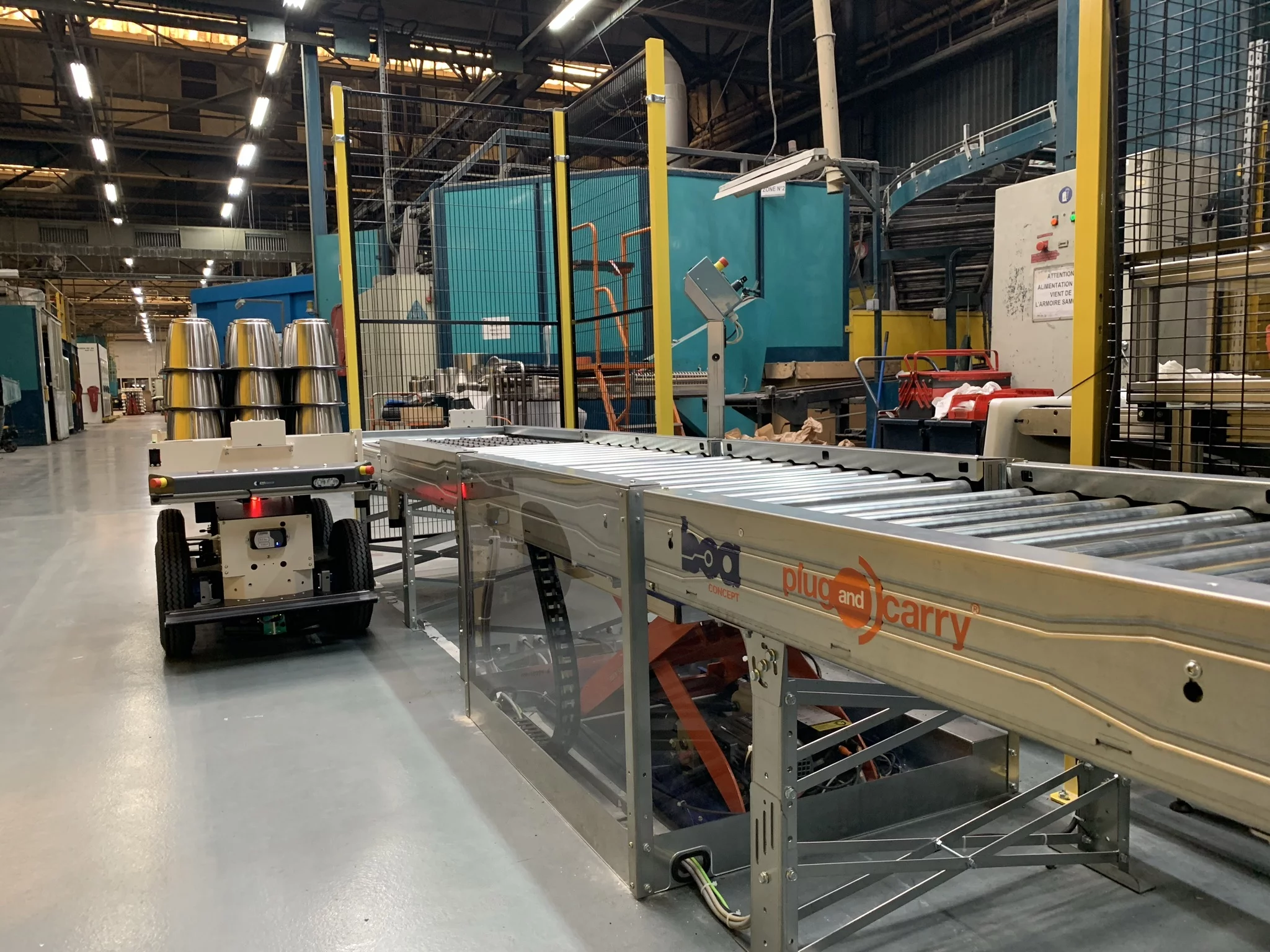 Robotic solution helps Boa Concept achieve highly secure package transfers