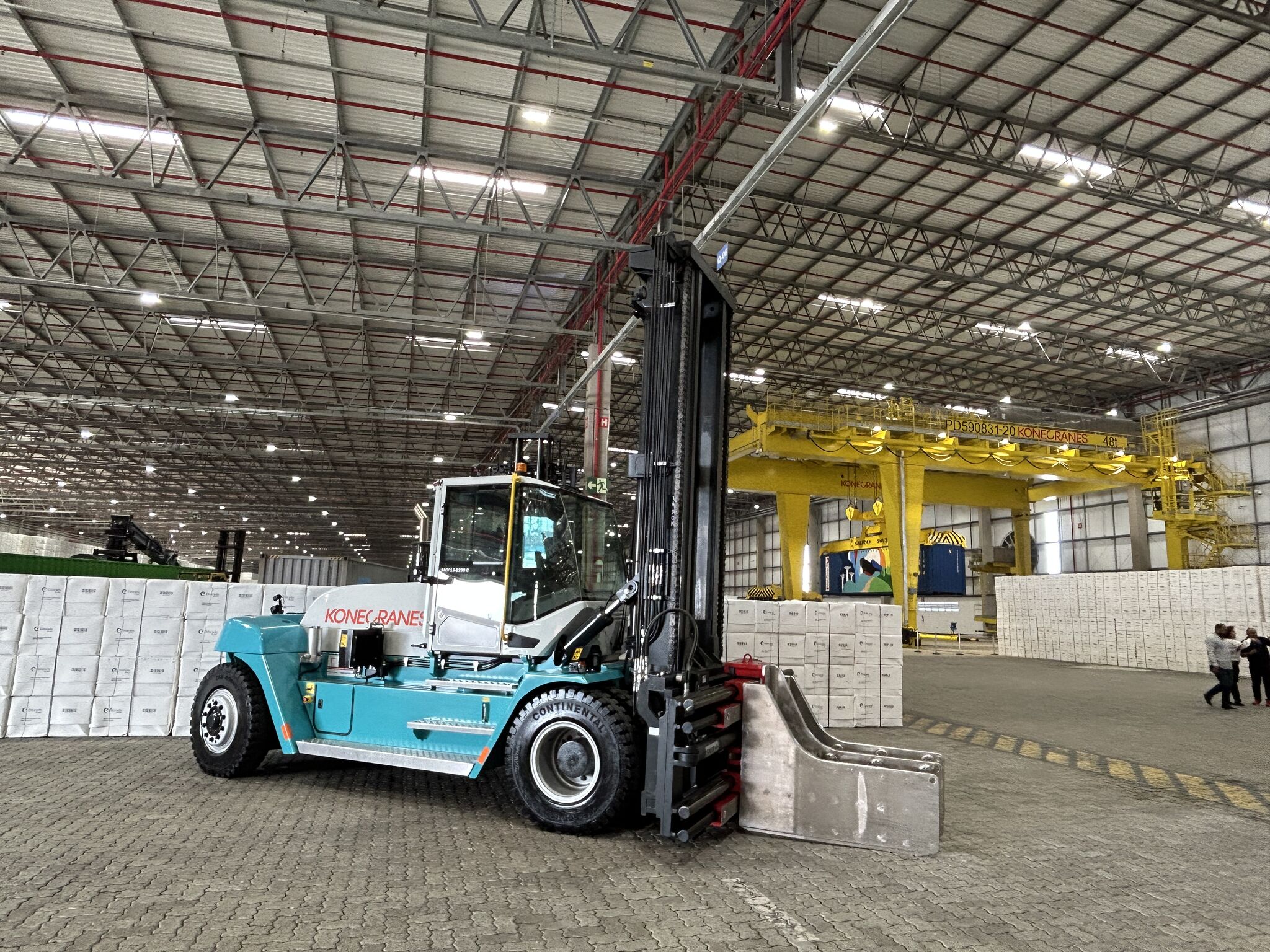 Material Handling at Latin America’s Largest Port