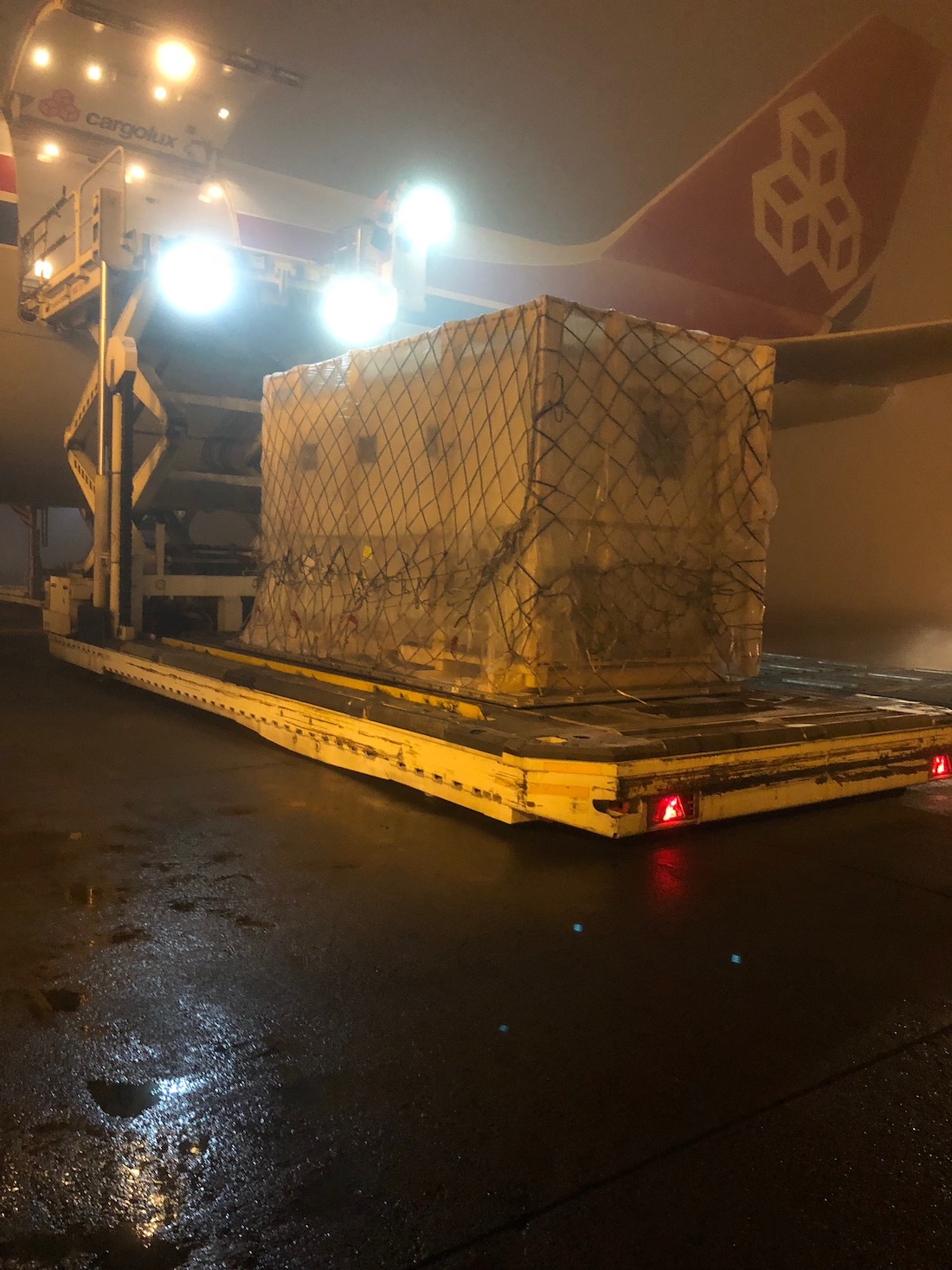 Mobile Lab Transported by Air from Budapest to Hanoi
