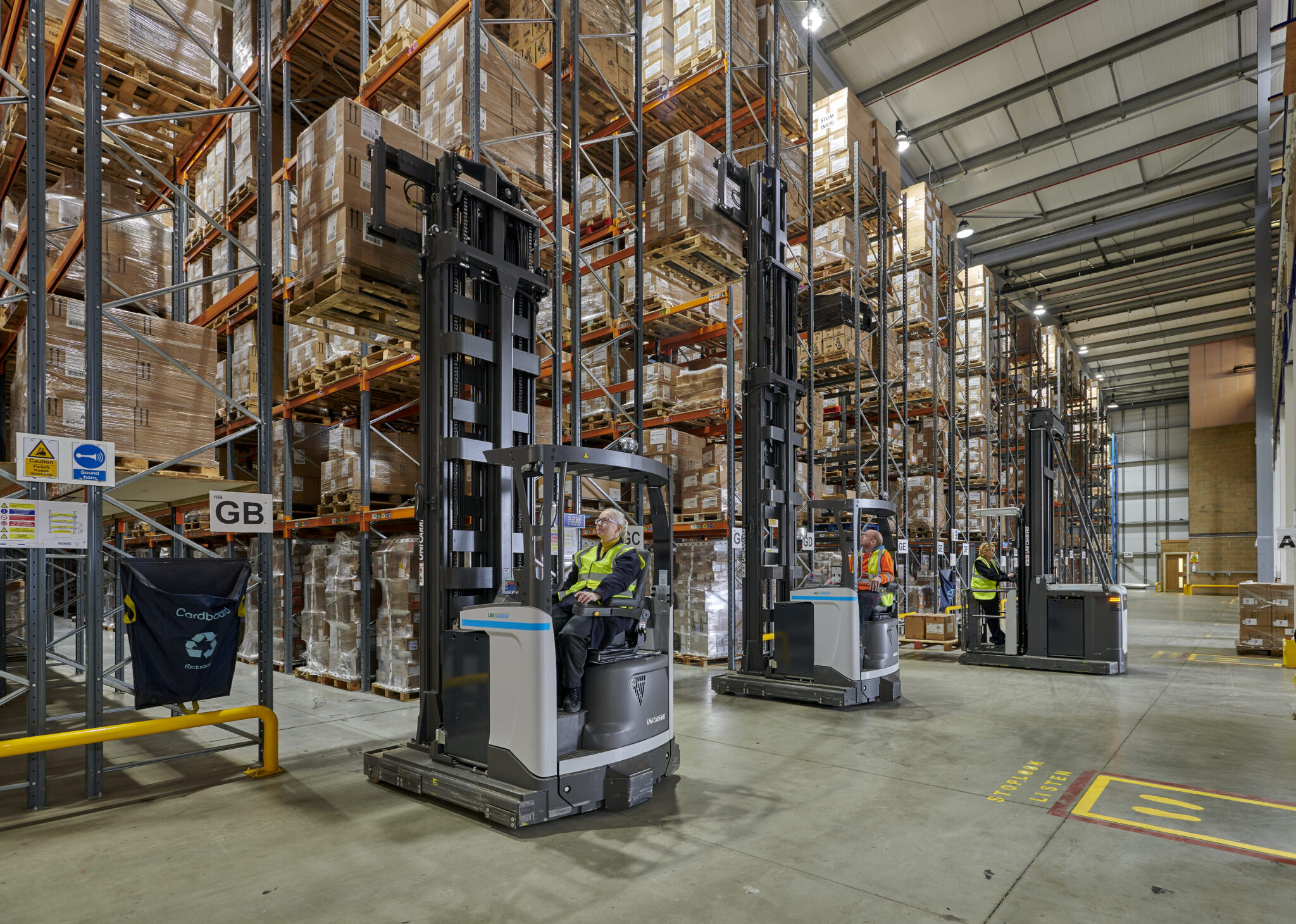 UniCarriers provides VNA solution to Delamode