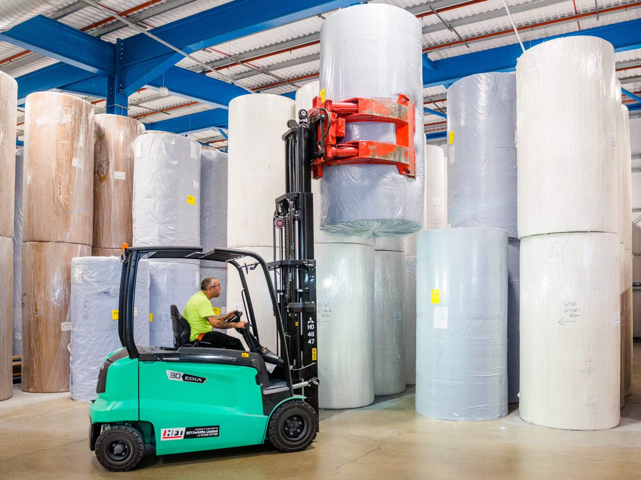 Case Study: Mitsubishi EDiA Electric Forklift On a Roll