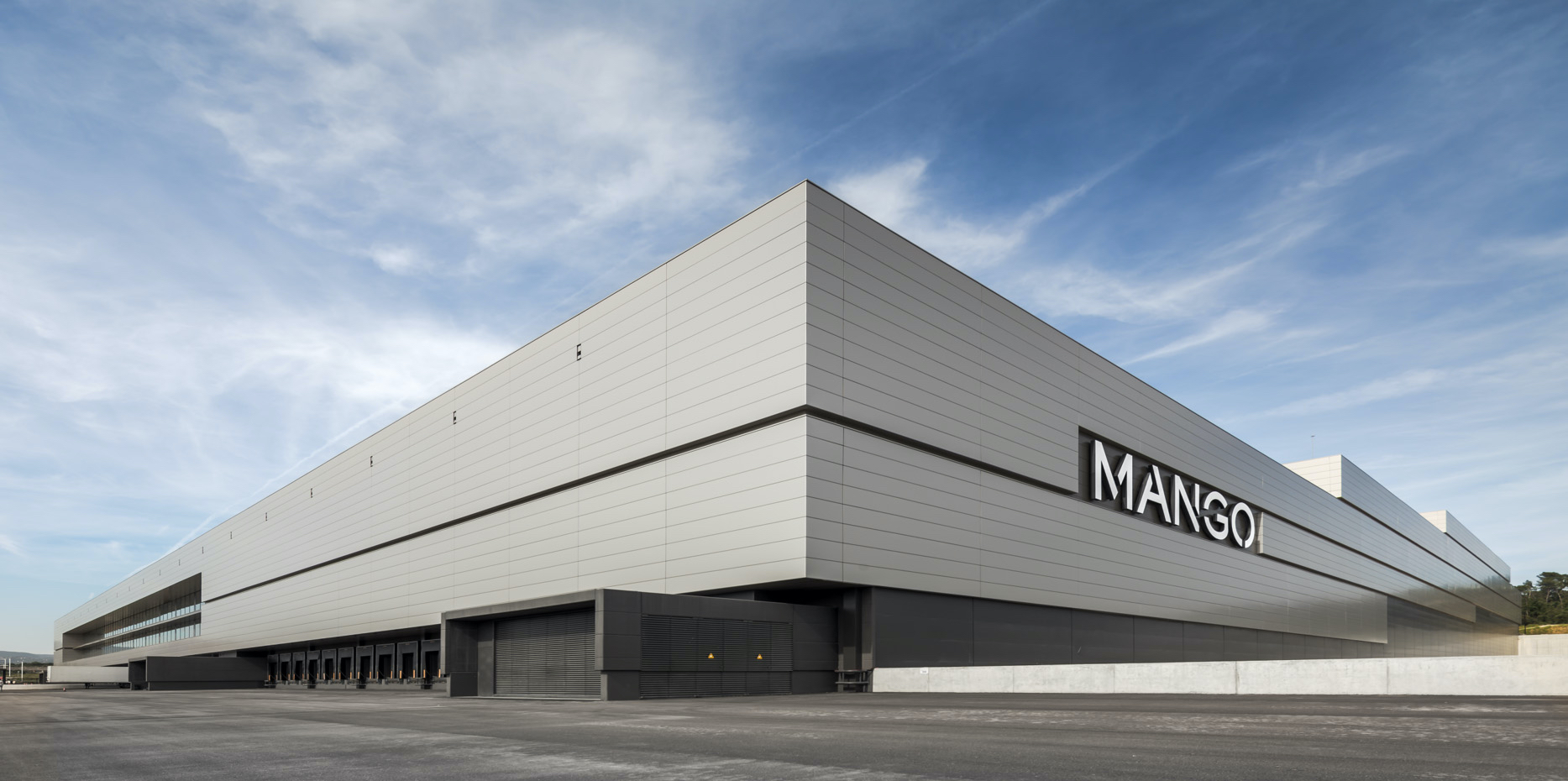 TGW Builds Intralogistics Hub for Fashion Retailer Mango