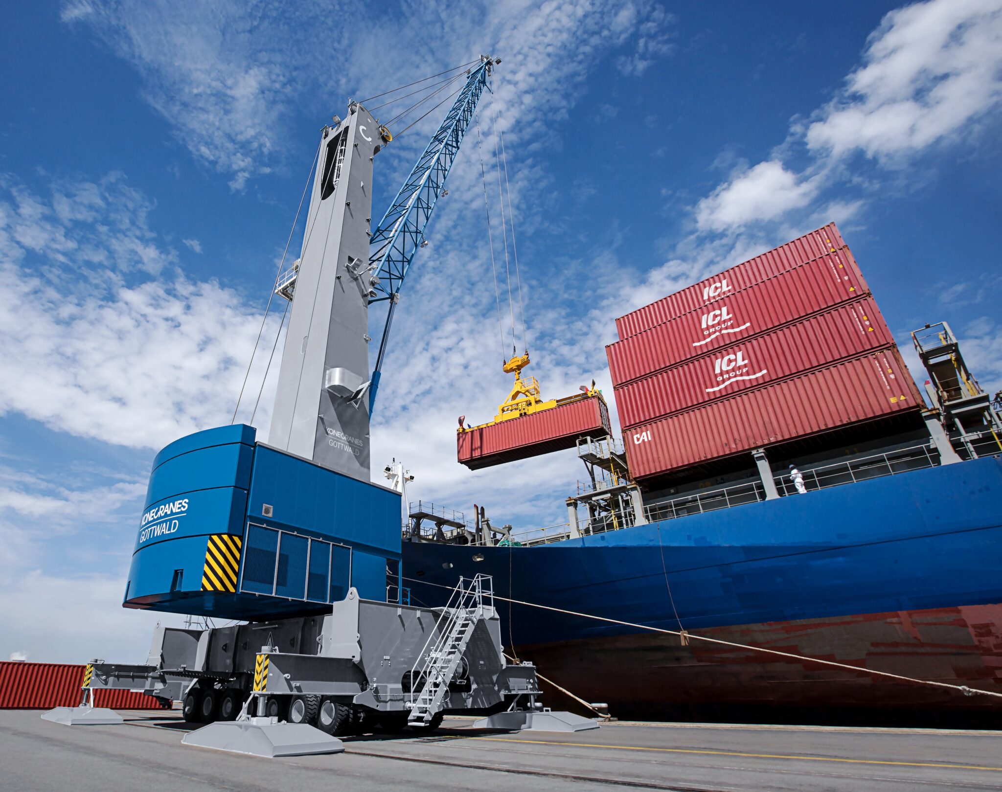 Sicilian terminal expands mobile harbour crane fleet