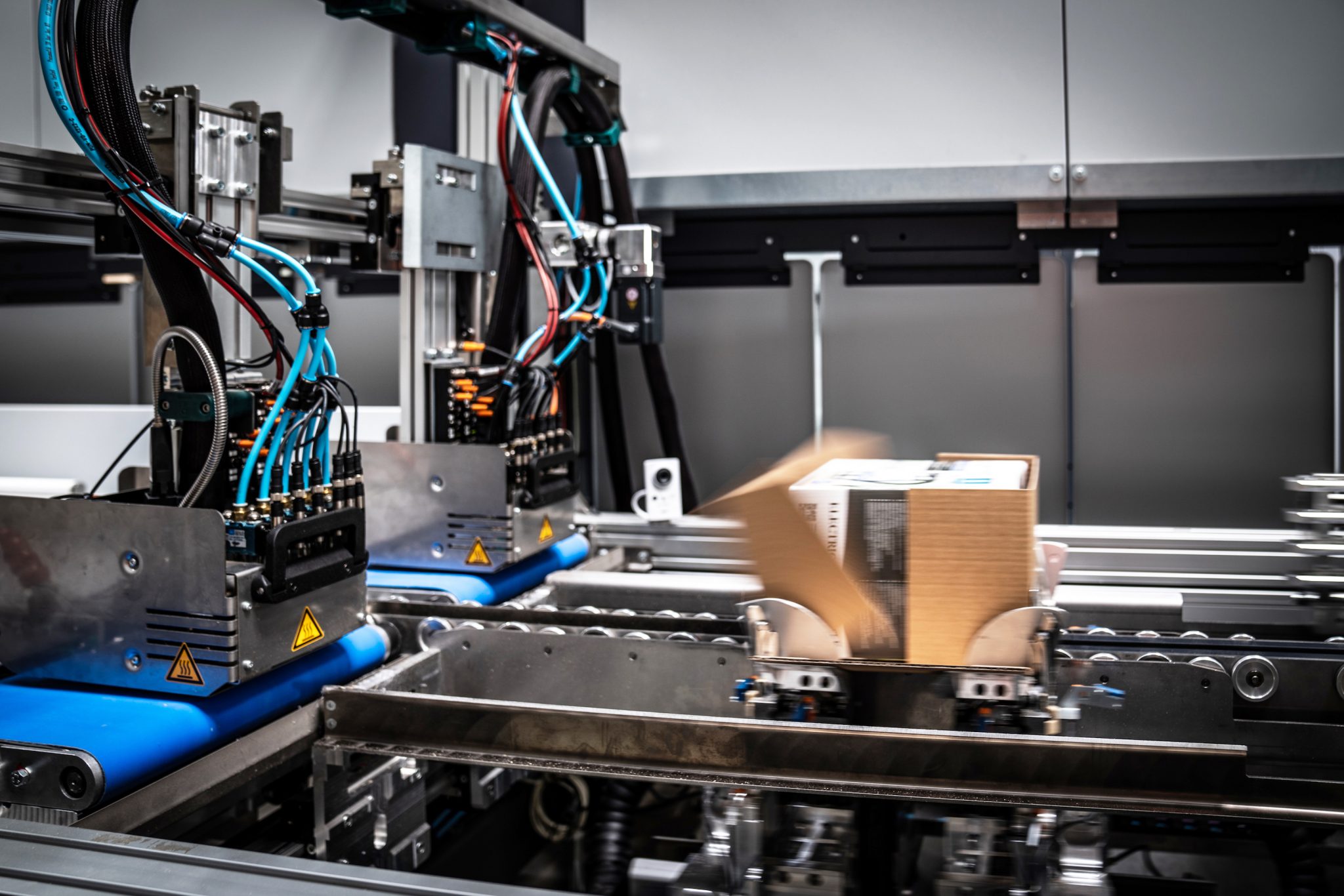 Fit-to-Size E-Commerce Packaging System Selected