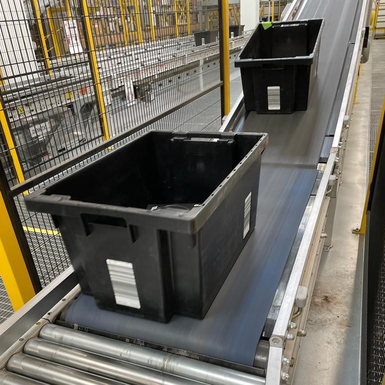 A Convenient Belt for Parcel Sortation