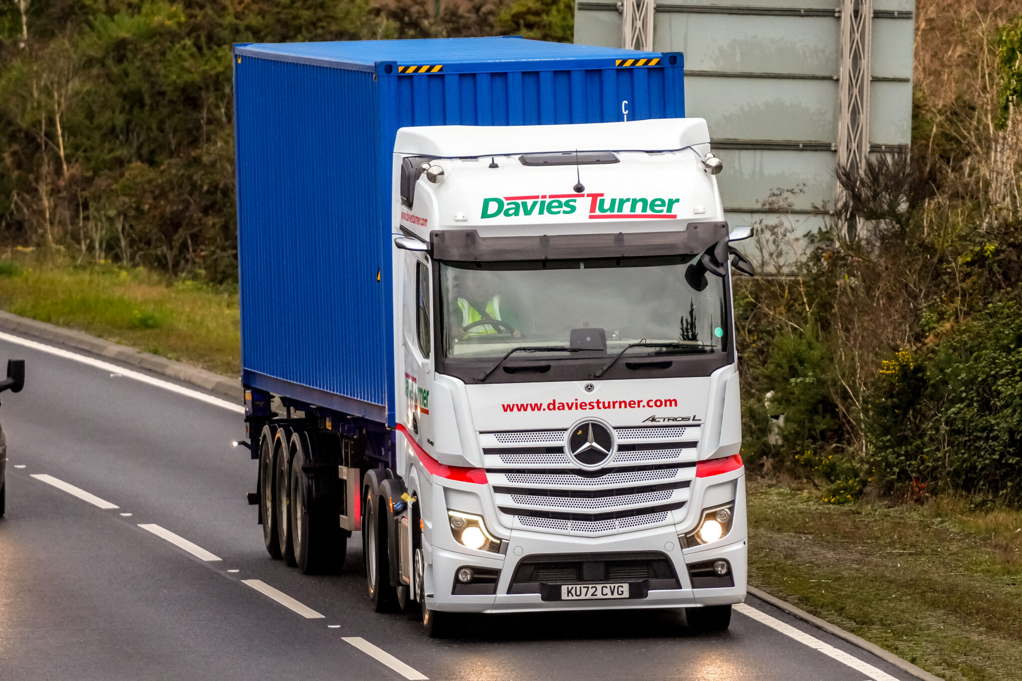 Ocean Freight LCL Service from UK to India