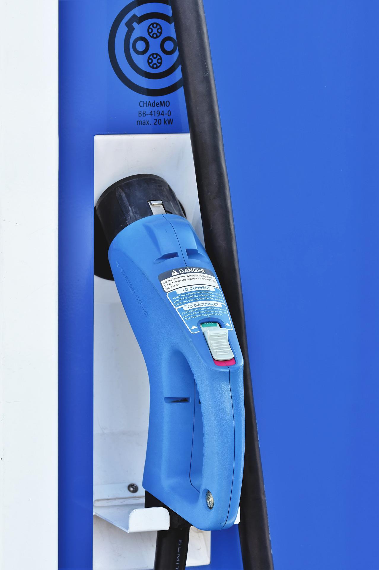 Rising fuel prices accelerate switch to EVs